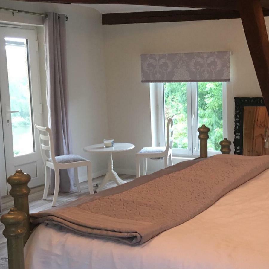 Bed and Breakfast Chez Broche Mazerolles  Экстерьер фото